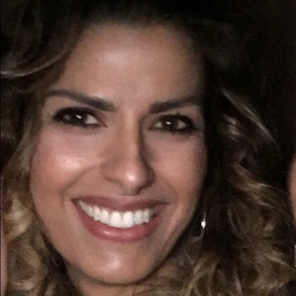 Meet your Posher, Elizabeth - Picture 1 of 1